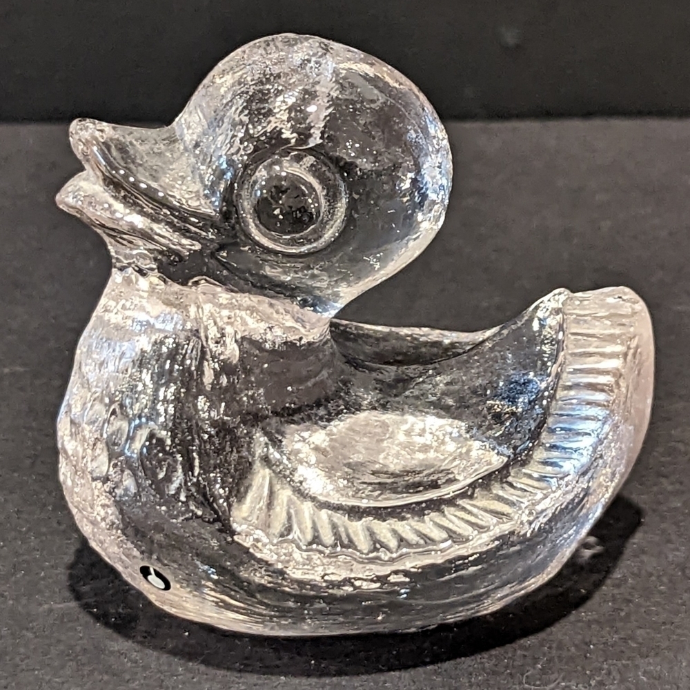 Pukeberg Sweden Crystal Glass Duck Paperweight With Label Stig A. Kärrstrand